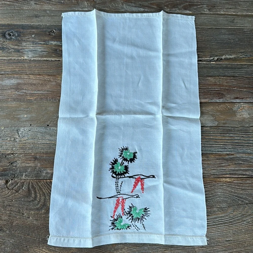 Bundle vintage hand embroidered tea towels‎ EVC